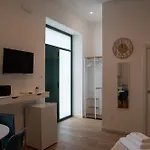 Апартаменти Italy 57