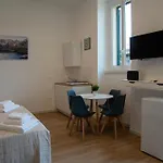 Italy 57 Апартаменти *